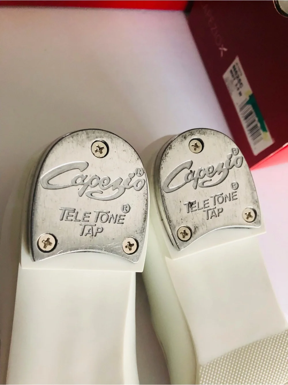 Capezio Jr. Tyette White Tap Shoes Girls Size 2.5W Ribbon Tie N625C